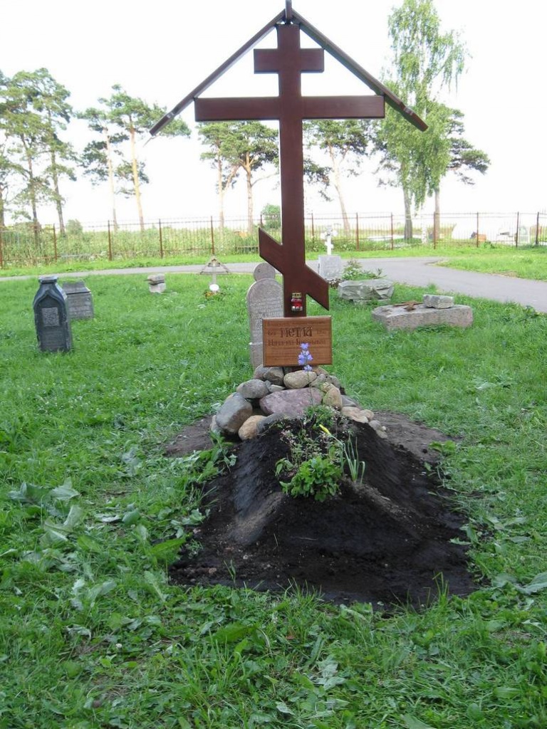 6-Новый памятный крест монахине Маргарите, воздвигнутый 21 июня 2010 г.